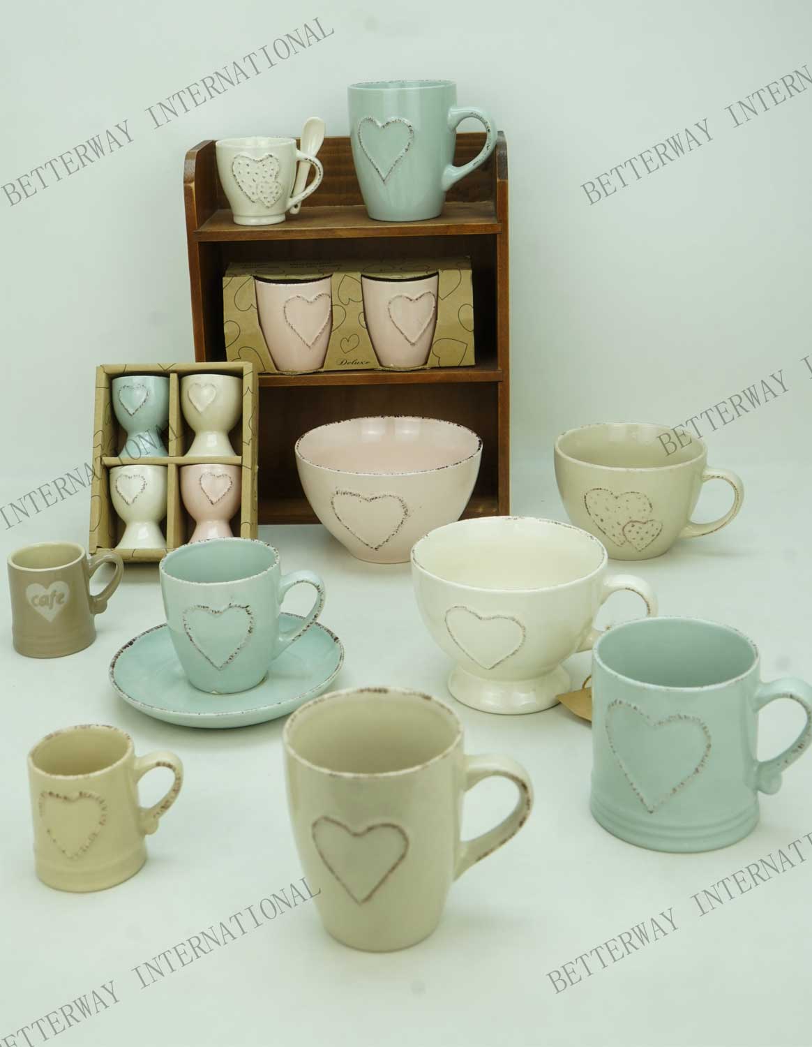 Stoneware coffee mug in different shape solid color with brushed color