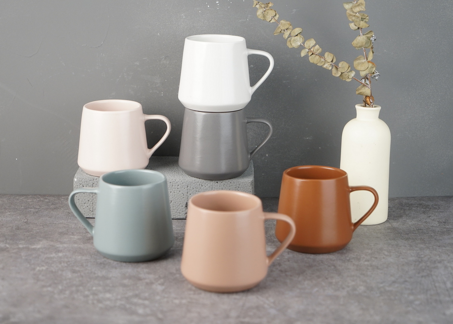 stoneware coffee mug set