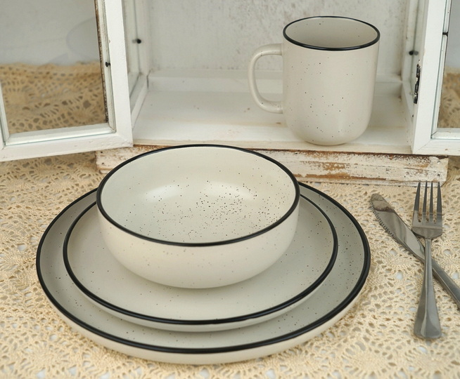 stoneware normal glaze with speckle and color rim dinnerware set LS070