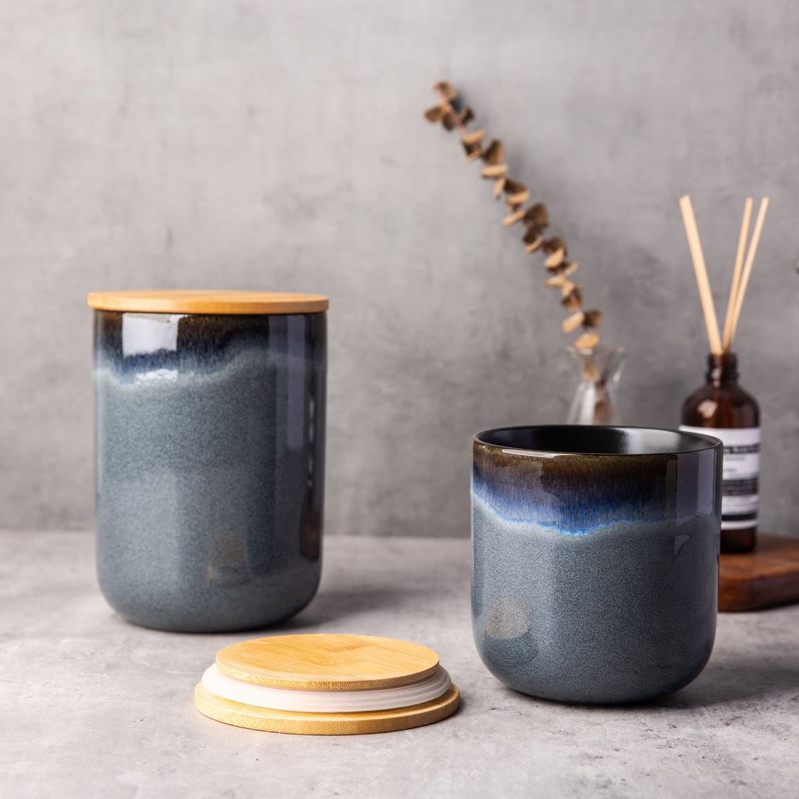 stoneware reactive glaze jar with bamboo lid