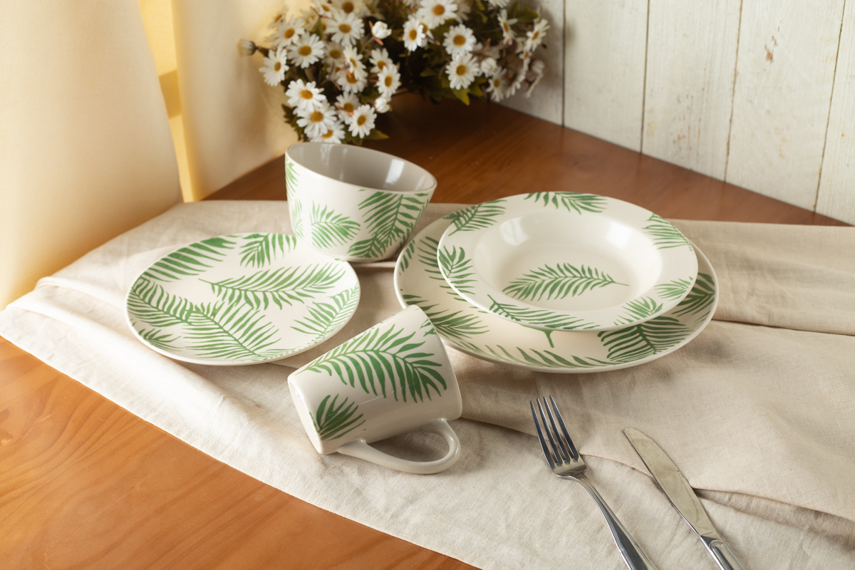 Stoneware dinnerware with printed design