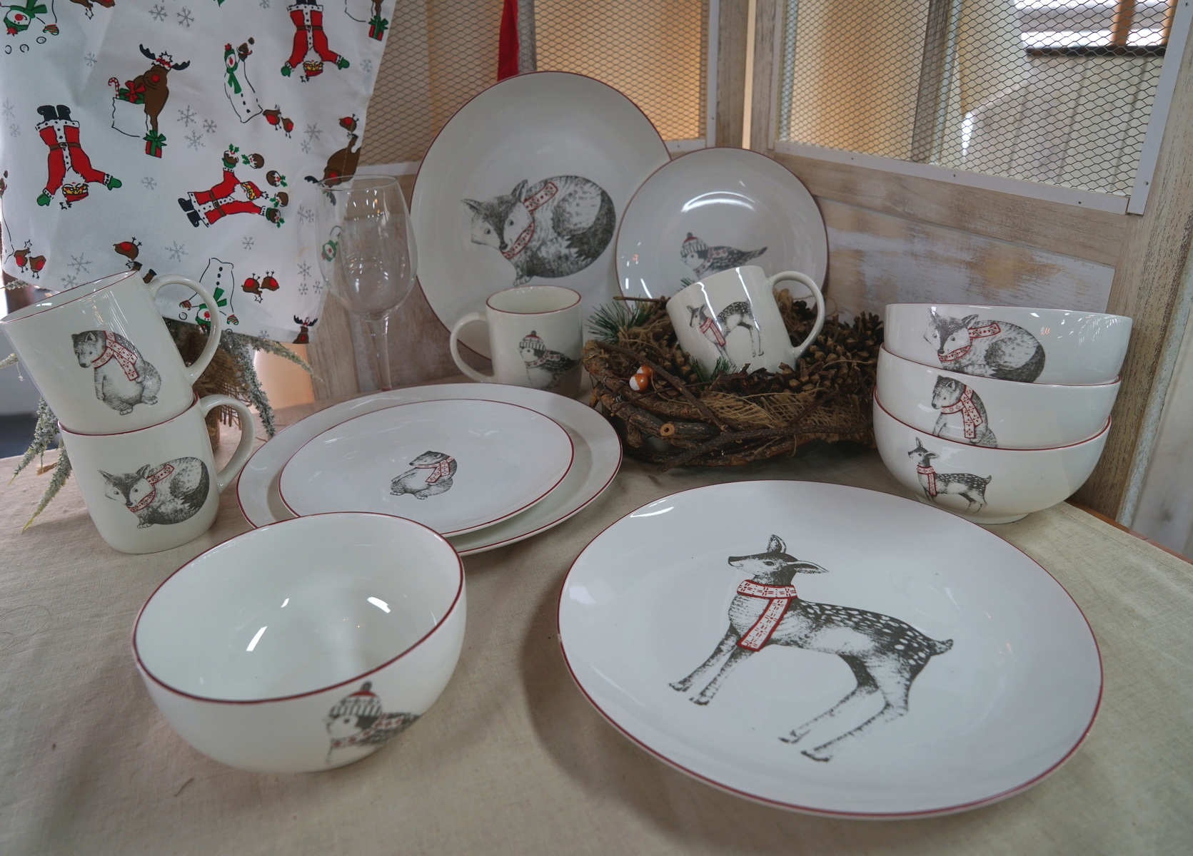 porcelain dinnerware set with Christmas design