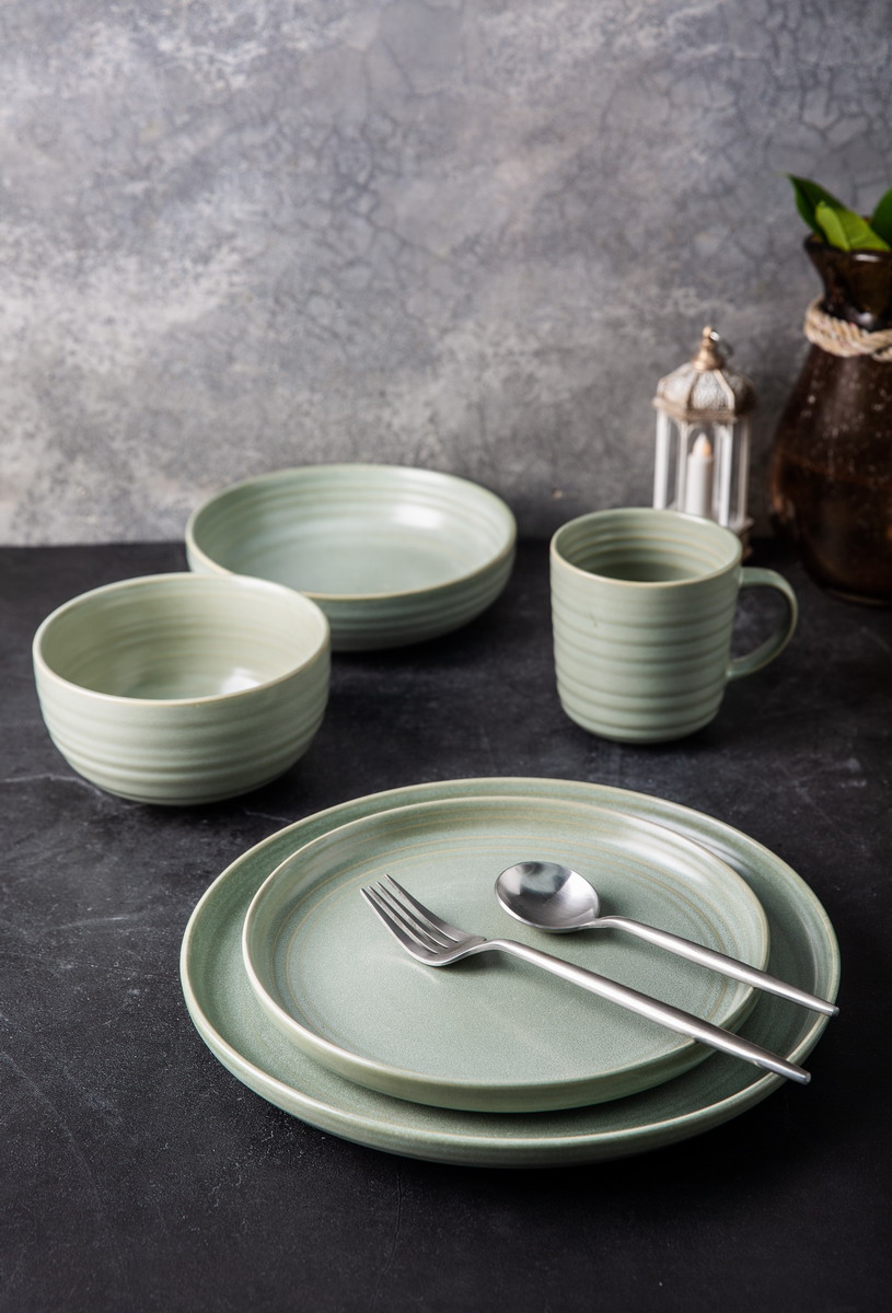 Stoneware dinnerware set matte reactive glaze embossed lines YX076